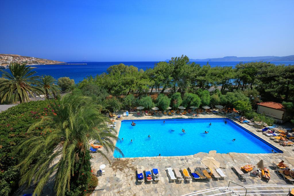 ซิเทีย บีช ซิตี้ รีสอร์ต แอนด์ สปา Hotel ซิเตีย ภายนอก รูปภาพ A swimming pool in Greece