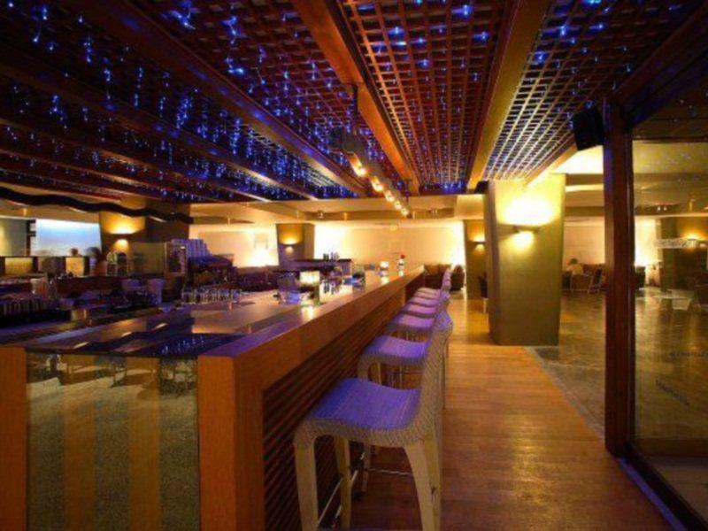 ซิเทีย บีช ซิตี้ รีสอร์ต แอนด์ สปา Hotel ซิเตีย ภายนอก รูปภาพ The bar at the 101 bar