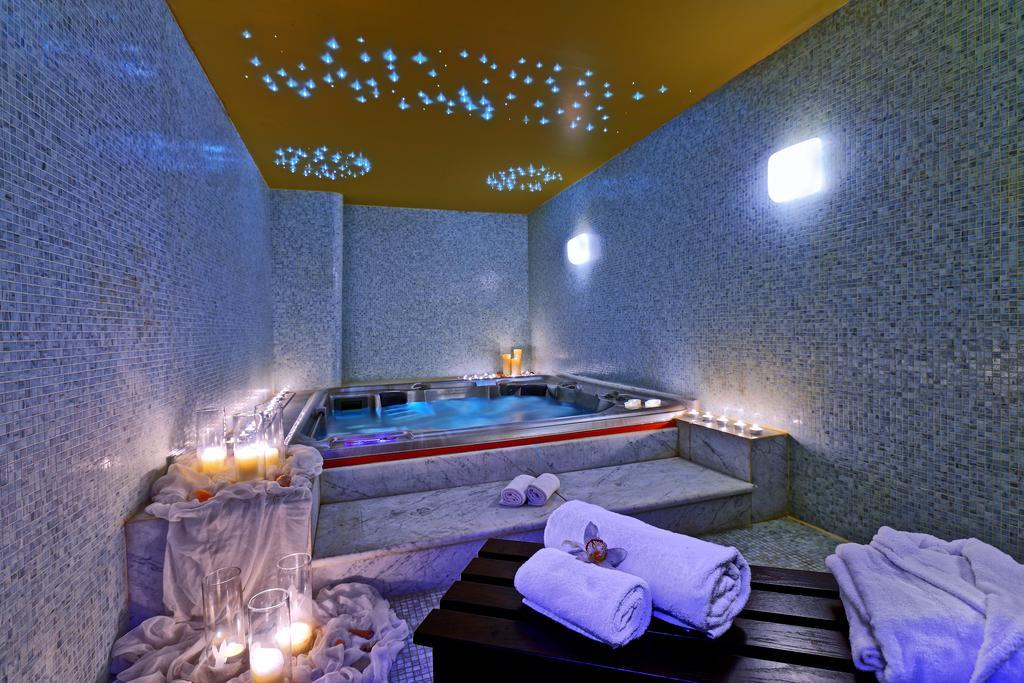 ซิเทีย บีช ซิตี้ รีสอร์ต แอนด์ สปา Hotel ซิเตีย ภายนอก รูปภาพ A spa in a hotel